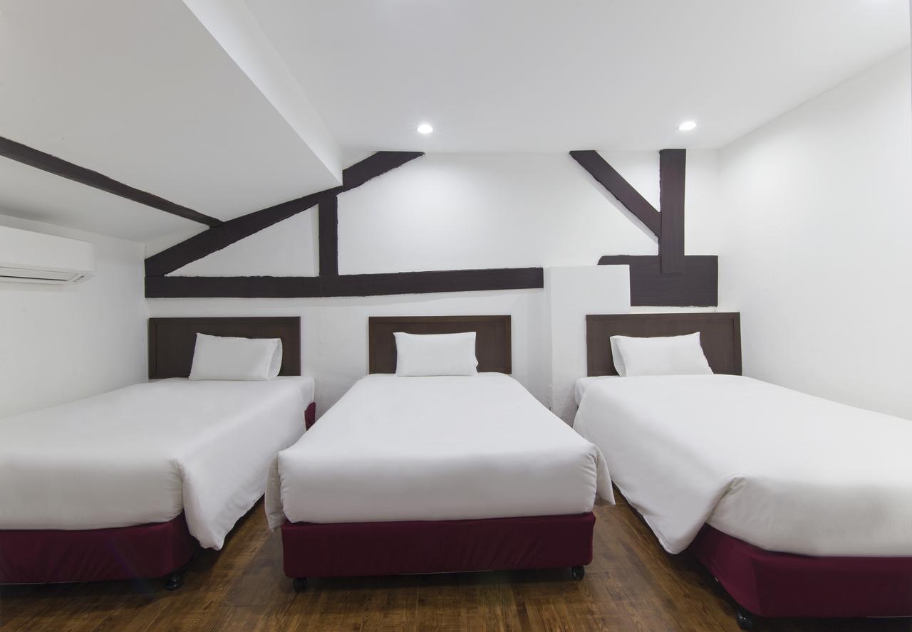 Charlies Boutique Hotel George Town Extérieur photo